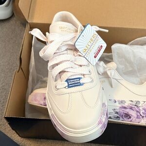 Skechers White and Purple Women's Sneakers